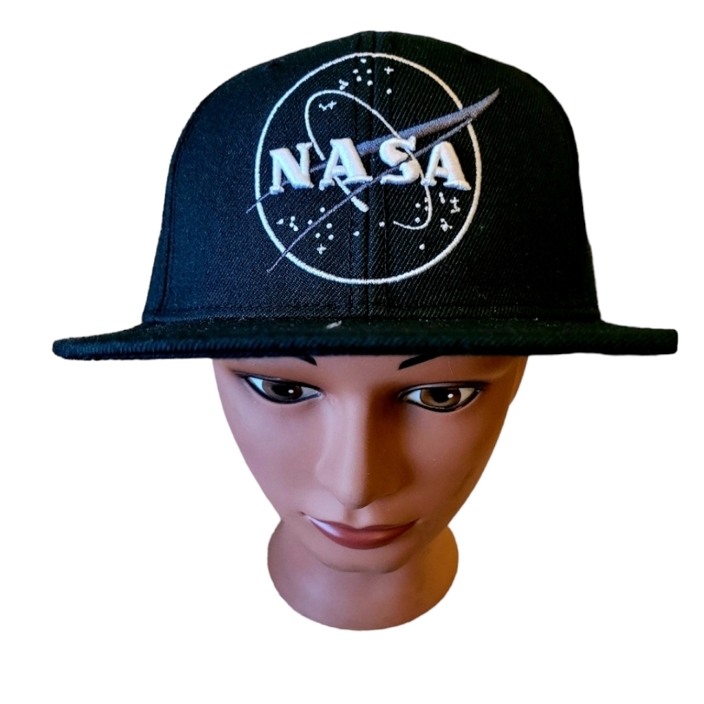 NASA Headwear Baseball Snapback Flat Bill Hat Adjustable New with Tags